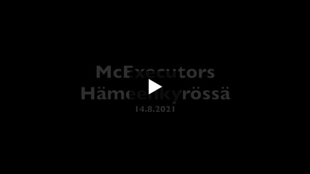 Moottoripyöräilyä turvallisuuden ehdoilla – katso video McExecutorsin vierailusta Hämeenkyrössä
