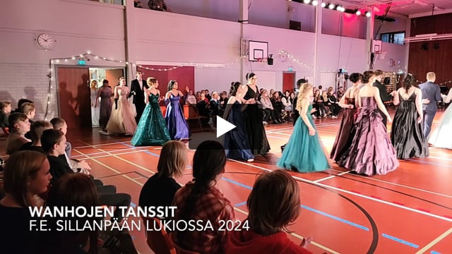 Jännitys muuttui vapautuneisuudeksi Hämeenkyrön Wanhojen tansseissa – Katso video ja kuvat