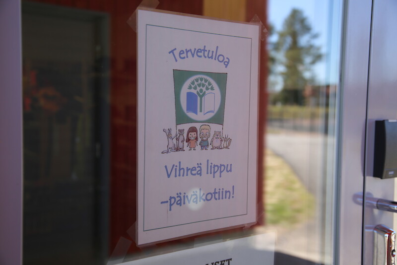 Kirkonkylän päiväkoti Hämeenkyröstä valittiin vuoden Vihreä lippu -toimijaksi 2022.