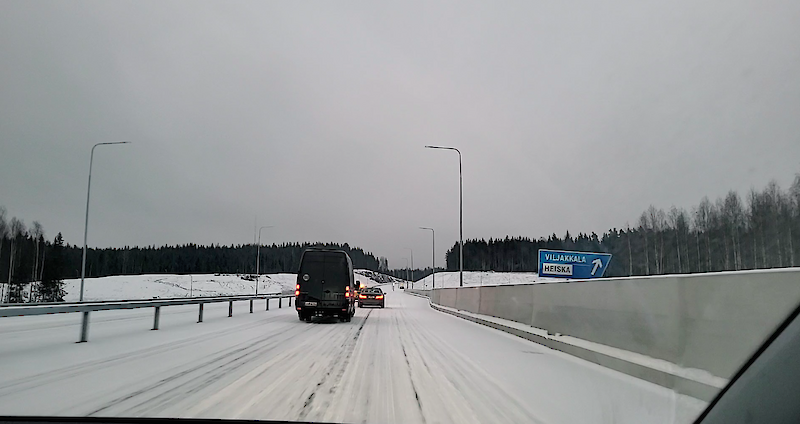 Ajoa Hämeenkyrönväylällä ennen sen avaamista liikenteelle.