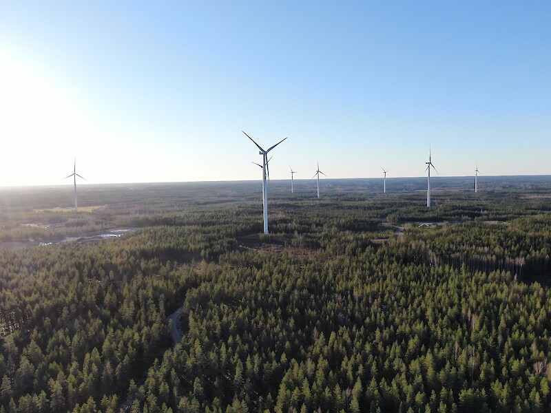 Konikallion tuulivoimapuiston edellytykseksi halutaan ympäristölupa. Arkistokuva Ratiperän tuulivoimalapuistosta.