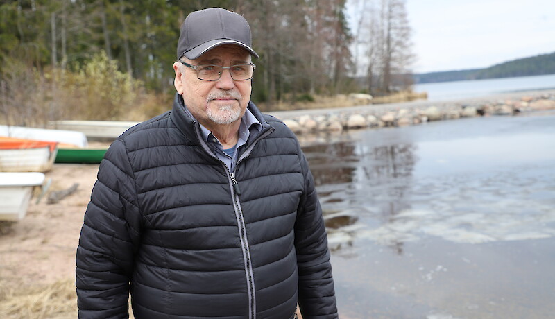 Kyrösjärven kalatalousalueen toiminnanjohtaja Jarmo Kalli on huolissaan Kyrösjärven kalakannan tulevaisuudesta, jos sääntelyn lupaehtoja muutetaan ja juoksutusta järvessä lisätään.