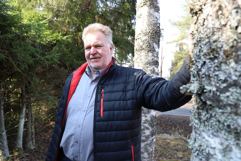 ProAgrian energianeuvoja, ikaalilainen Juha Hiitelä kannustaa paljon erengiaa käyttäviä maatiloja pohtimaan biokaasulaitoksen perustamista. – Pirkanmaalla on jo paljon hankkeita laskennassa, Hiitelä kertoo.