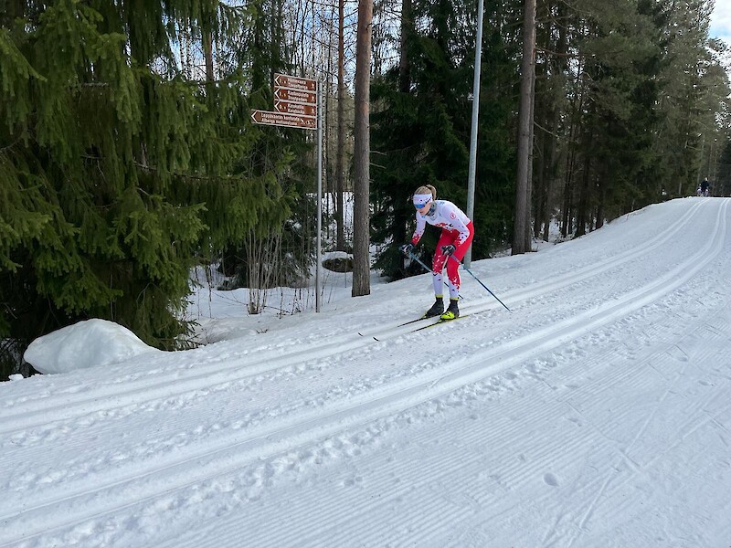 Miina Mäki-Korte otti tämän talven toisen SM-mitalinsa perinteisen hiihtotavan kympiltä, jolla hän sijoittui hopealle N18-sarjassa.