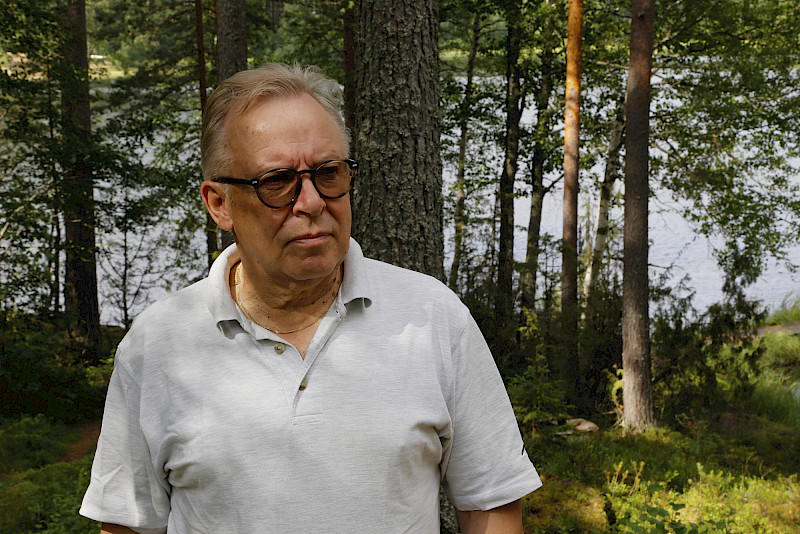 Yrityskummi Markku Saarinen pohtii, miten seudulle saataisiin lisää elinvoimaa.