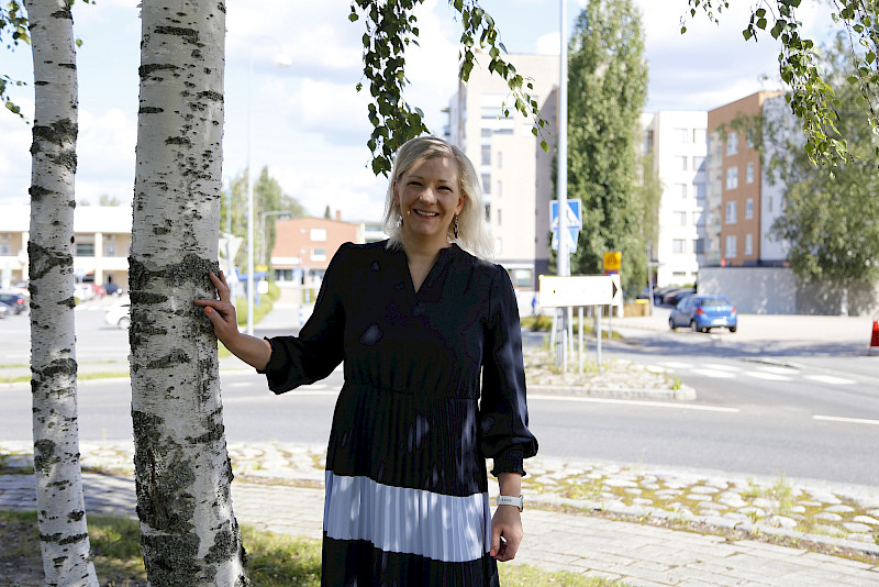 Hämeenkyrön kunnanjohtaja Johanna Rannanjärvi kokee, että etekin kirkonkylällä on kehittämismahdollisuuksia, kun liikennevirta on siirtynyt muualle.