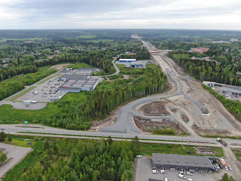 Hämeenkyrönväylän rakentaminen muuttaa liikennejärjestelyitä Tippavaarassa.
