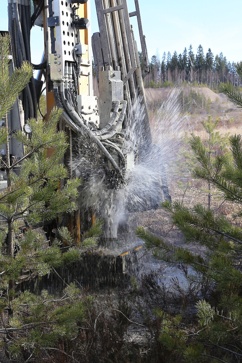 Pohjavesitutkimuksiin liittyviä kairauksia on tehty Hämeenkyrössä muun muassa Sasissa. Arkistokuva.