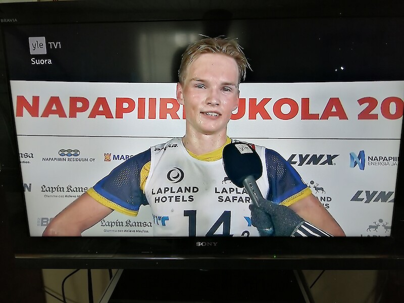 Nouskin Teemu Oksanen oli syystäkin tyytyväinen suoritukseensa Napapiiri-Jukolan toisella osuudella.