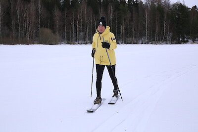 Liukulumikengillä voi lähteä kokeilemaan omia reittejään sinne, missä ei valmiita polkuja ole, vinkkaa Pauliina Pälä.