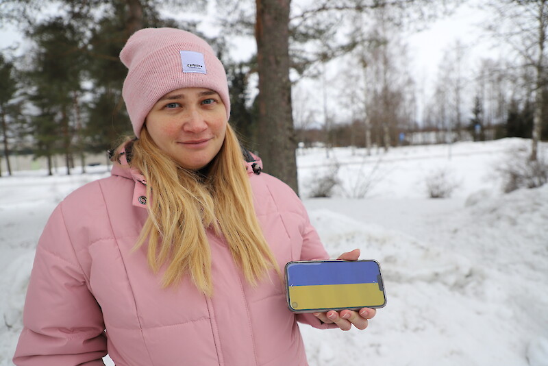 Ikaalisissa asuva ukrainalainen Katerina Zahrebelna ajattelee päivittäin perhettään ja läheisiään sodan runtelemassa Ukrainassa. – Yhteyttä pidetään puhelimitse, hän kertoo.